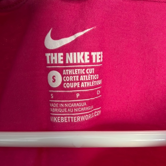 Girls Nike tee - Picture 3 of 3